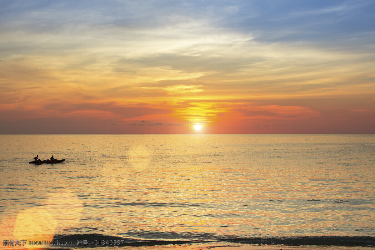黃昏圖片 黃昏 晚霞 霞光 云朵 烏云 傍晚 天空 金色 夏天 光輝 夕陽(yáng) 自然景觀 自然風(fēng)景