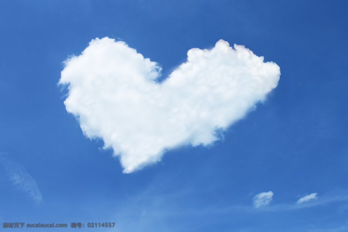 心形的云彩 心形 爱情 云彩 阳光 蓝天 爱情图片 商业图片 浪漫 生活百科 生活素材