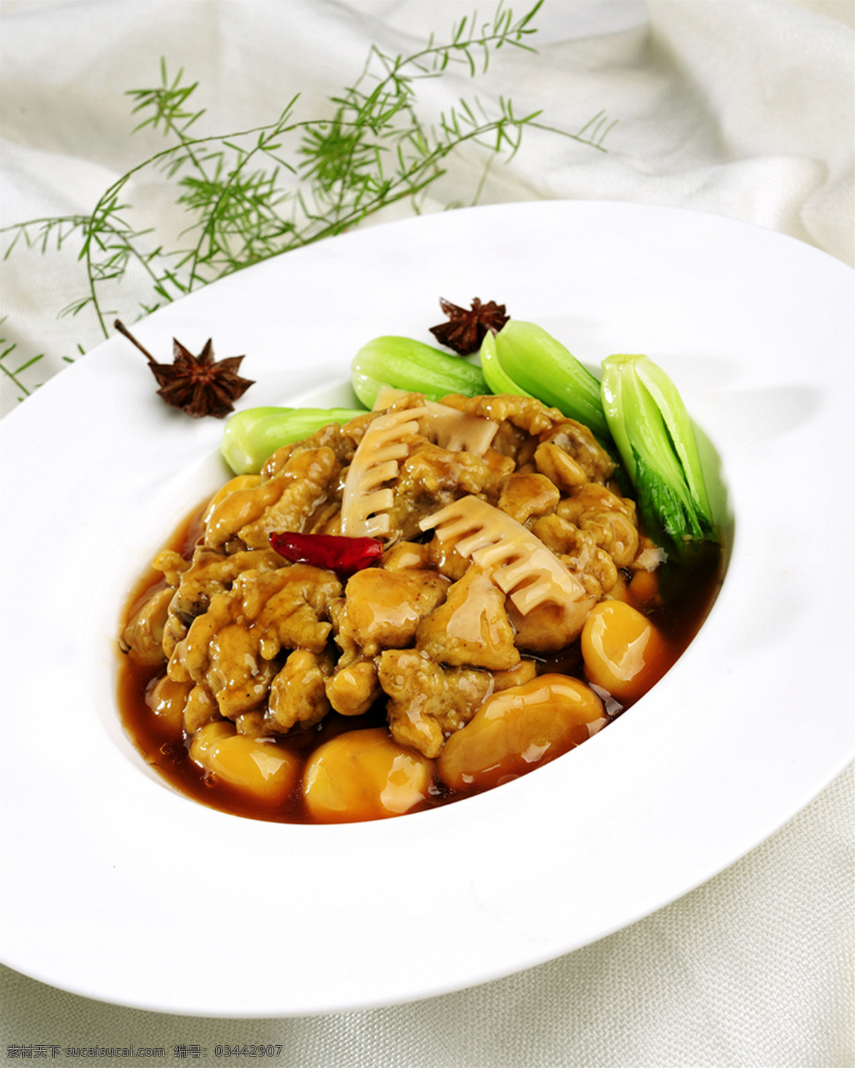 栗子黃燜雞 美食 傳統(tǒng)美食 餐飲美食 高清菜譜用圖