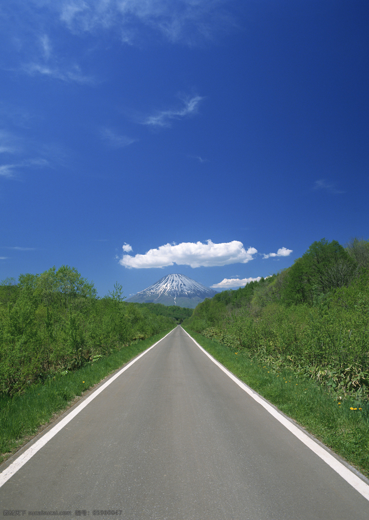 公路免費(fèi)下載 白云 道路 風(fēng)景 公路 郊外 藍(lán)天 綠樹(shù) 馬路 攝影圖 生活素材 寬廣 視野 野外 生活百科 圖片庫(kù) 生活 旅游餐飲