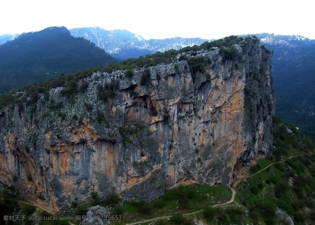 懸崖峭壁 自然風(fēng)景 山區(qū) 懸崖 峭壁 公路 山水風(fēng)景 自然景觀