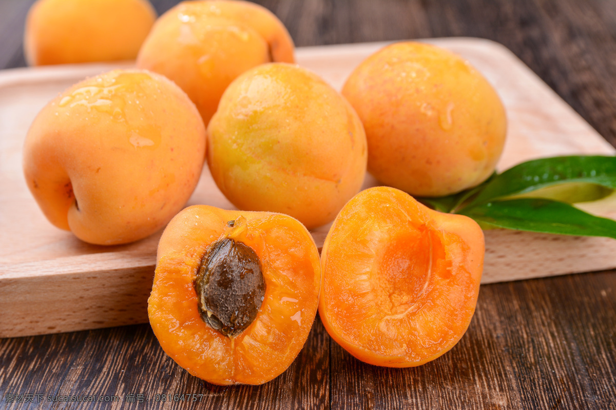 黄杏 水果 杏子 杏 天然 美味 绿色 无公害 采摘 生物世界