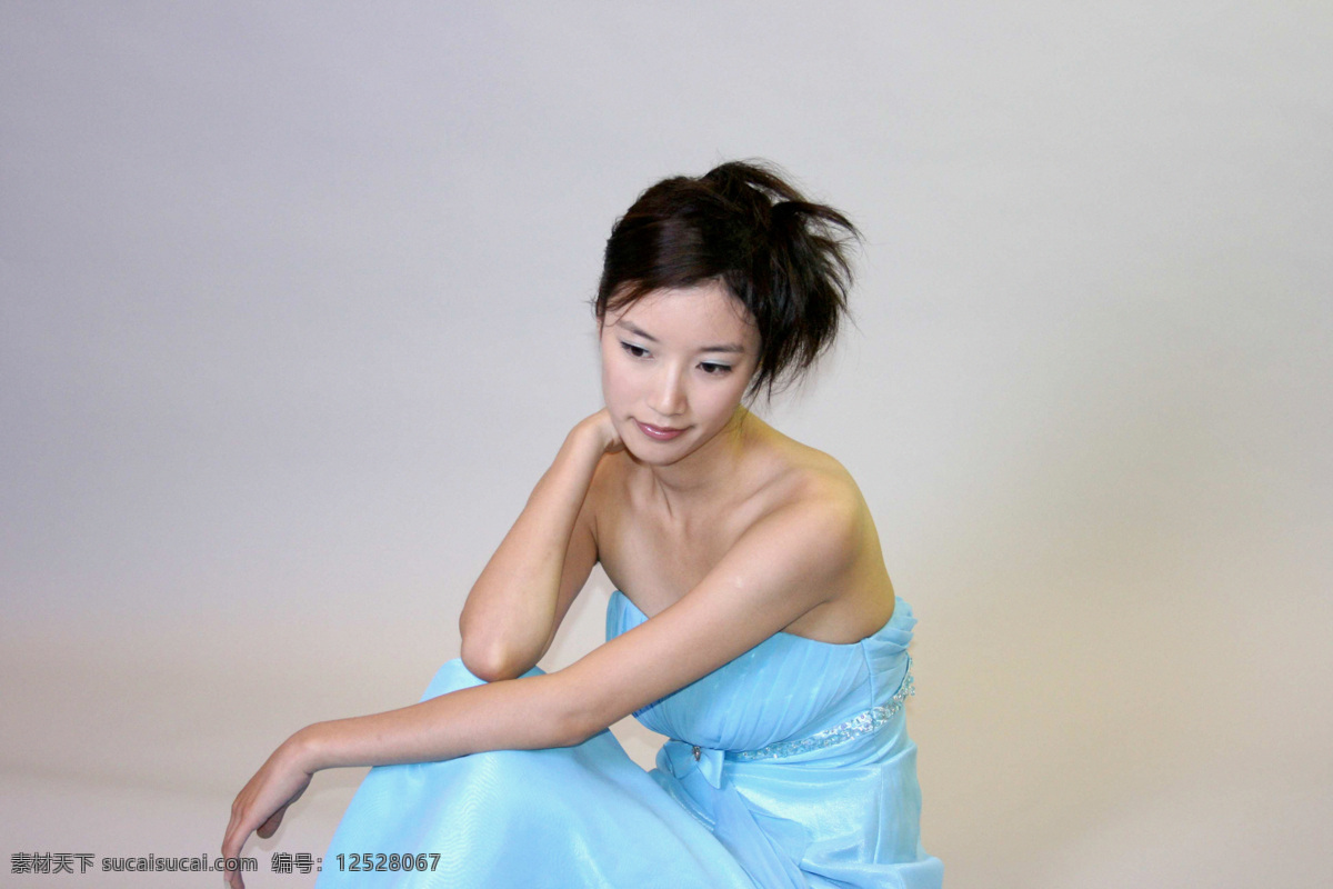亞洲美女寫(xiě)真 中國(guó) 人物模特 中國(guó)美女 鄰家 時(shí)裝 女孩 漂亮 美麗 公主 清純 青春 甜美 可愛(ài) 氣質(zhì) 白領(lǐng) 亞洲美女 寫(xiě)真集 人物攝影 人物圖庫(kù)