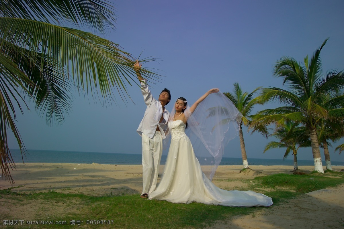 大海 风景 海边 海滩 婚纱 恋人 旅游 女孩 旅游婚纱样片 婚纱情侣 情侣 情人 椰树 新娘 新郎 少女 写真 人物摄影 人物图库 psd源文件