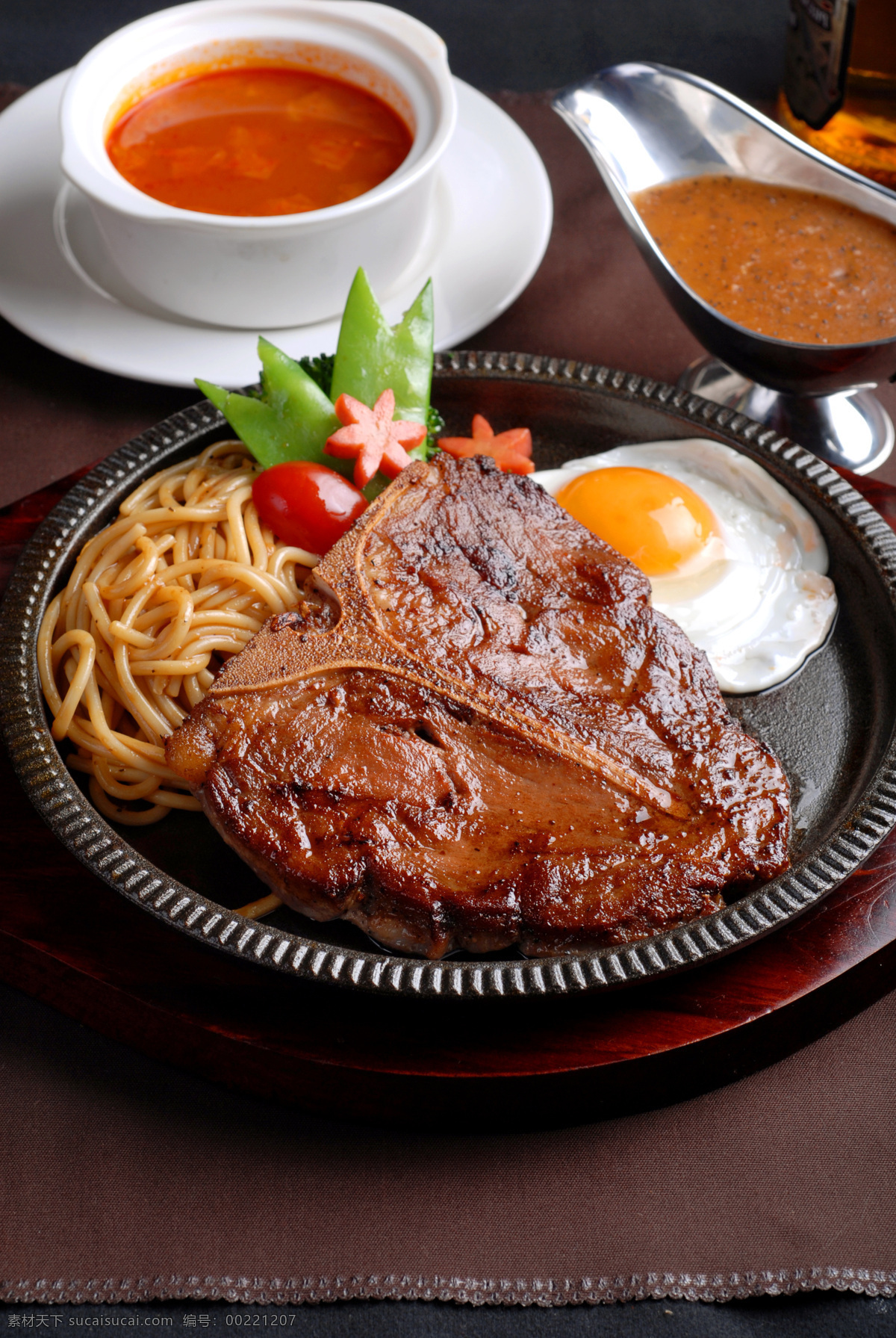 铁板t骨牛排 铁板 t骨牛排 铁板牛排 铁板类 美食 美味 农家菜 餐饮美食 传统美食