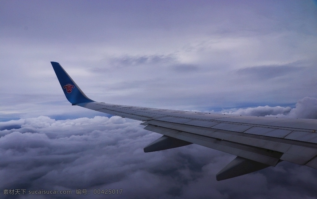天空图片 云舒 机翼 阴天 南方航空 云朵 自然景观 自然风景