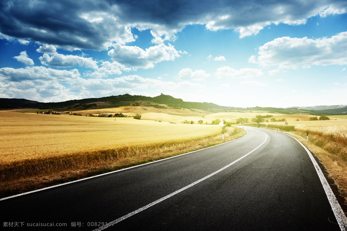 蓝天 白云 秋天 道路 风景 马路风景 秋天道路风景 公路风景 美丽风景摄影 蓝天白云 道路摄影 环境家居 黑色