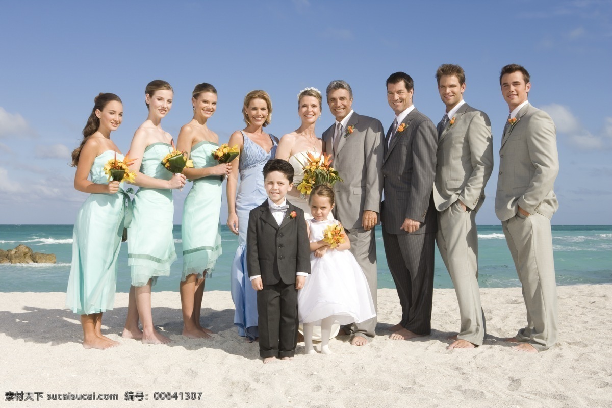 沙滩 上 婚礼摄影 婚礼 新人 男人 女人 美女 新娘 新郎 生活人物 婚礼图片 生活百科