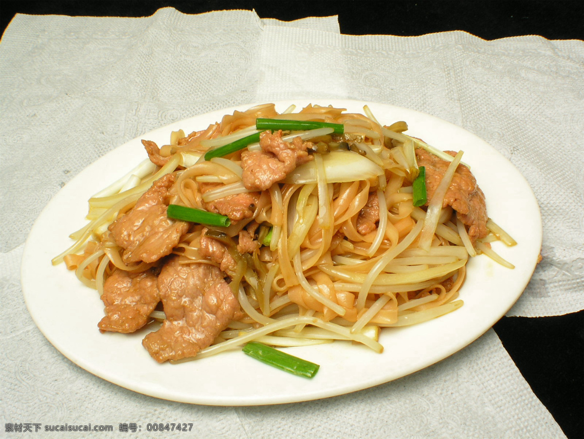 干炒牛河 美食 传统美食 餐饮美食 高清菜谱用图