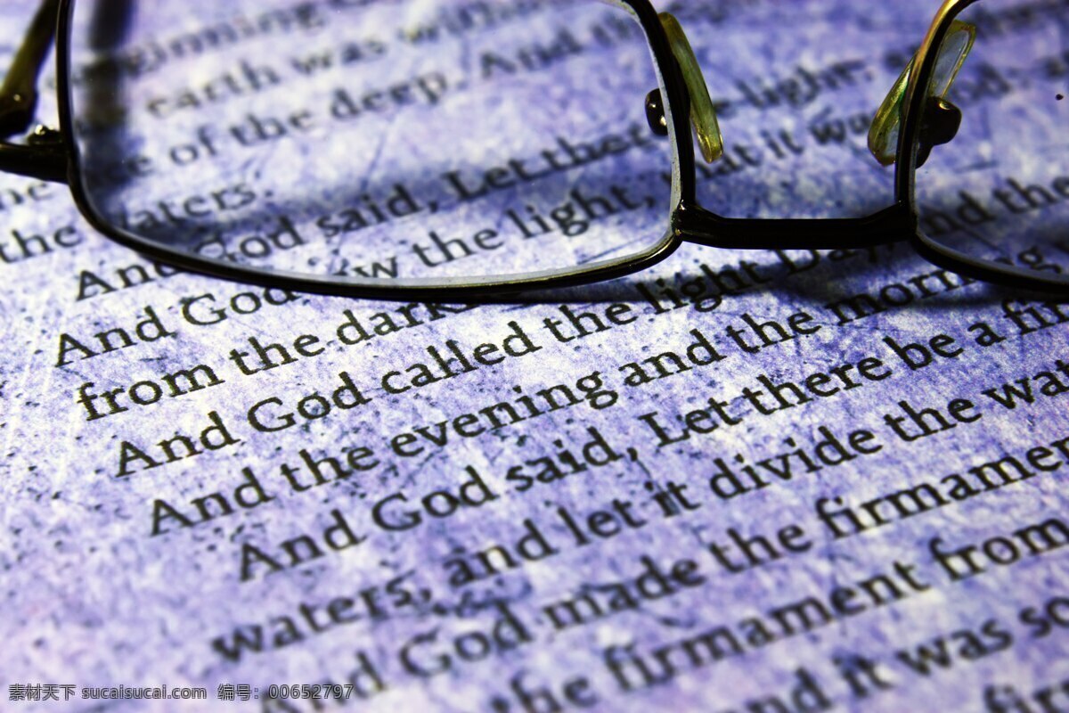 阅读 圣经 文本 眼镜 文化艺术