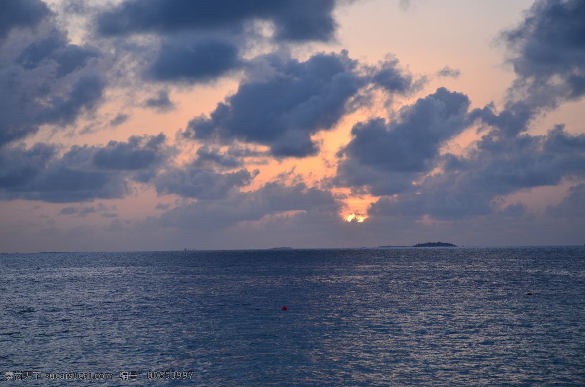 马代的日出 海上 马尔代夫 日出 平静 太阳 旅游摄影 自然风景