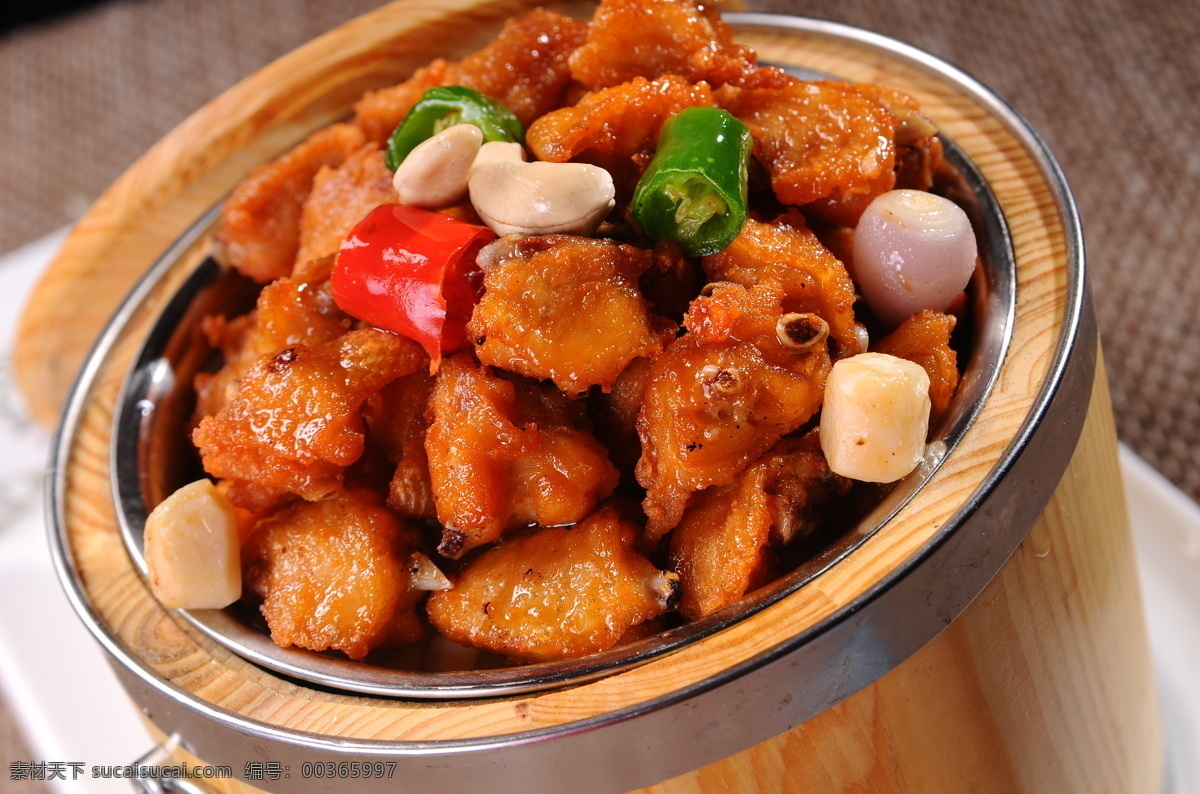 一桶好味翅 鸡翅煲 私房鸡翅 煲仔鸡翅 砂窝鸡块 一桶鸡翅 好味鸡翅 砂锅鸡翅 香辣鸡翅煲 煲仔 锅仔 餐饮美食 传统美食