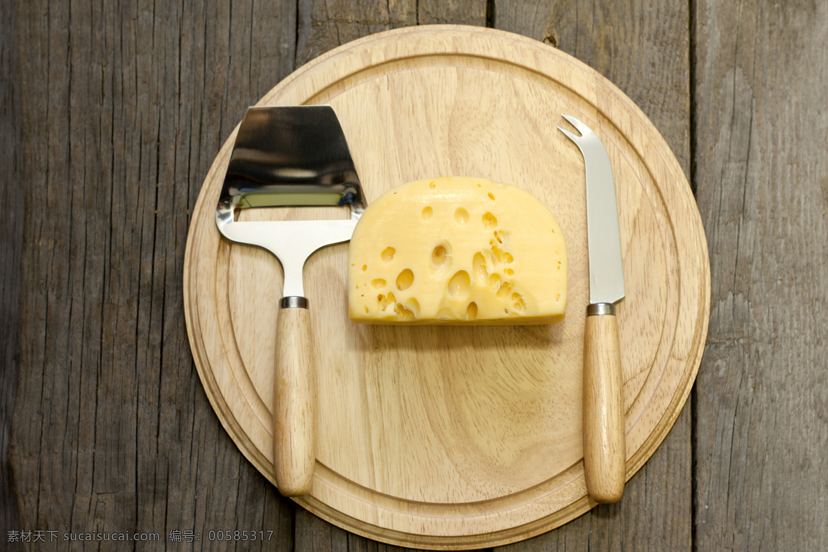 砧板上的奶酪 砧板 奶酪 乳酪 芝士 奶酪摄影 食物原料 食材 美食 外国美食 餐饮美食 黄色