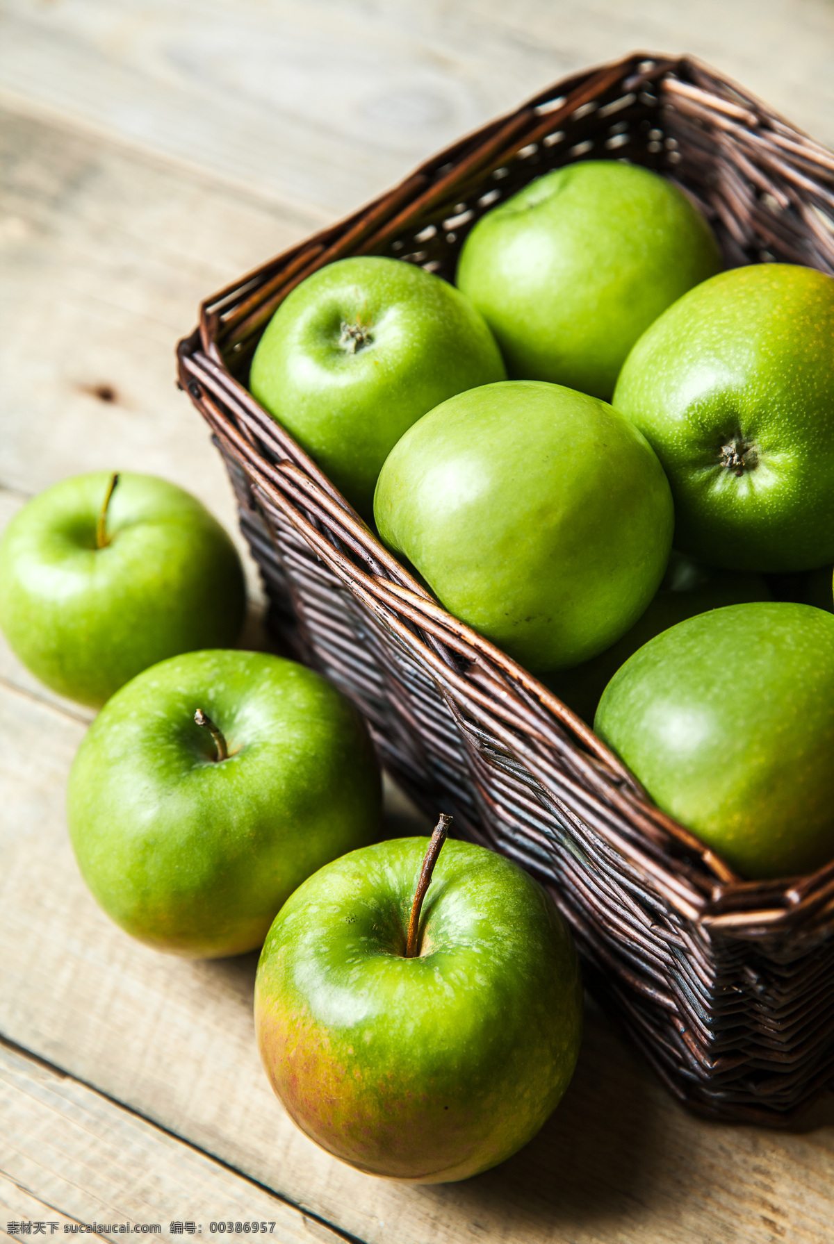 苹果 水果 青苹果 苹果树 超市水果 国光苹果 生物世界 黑色