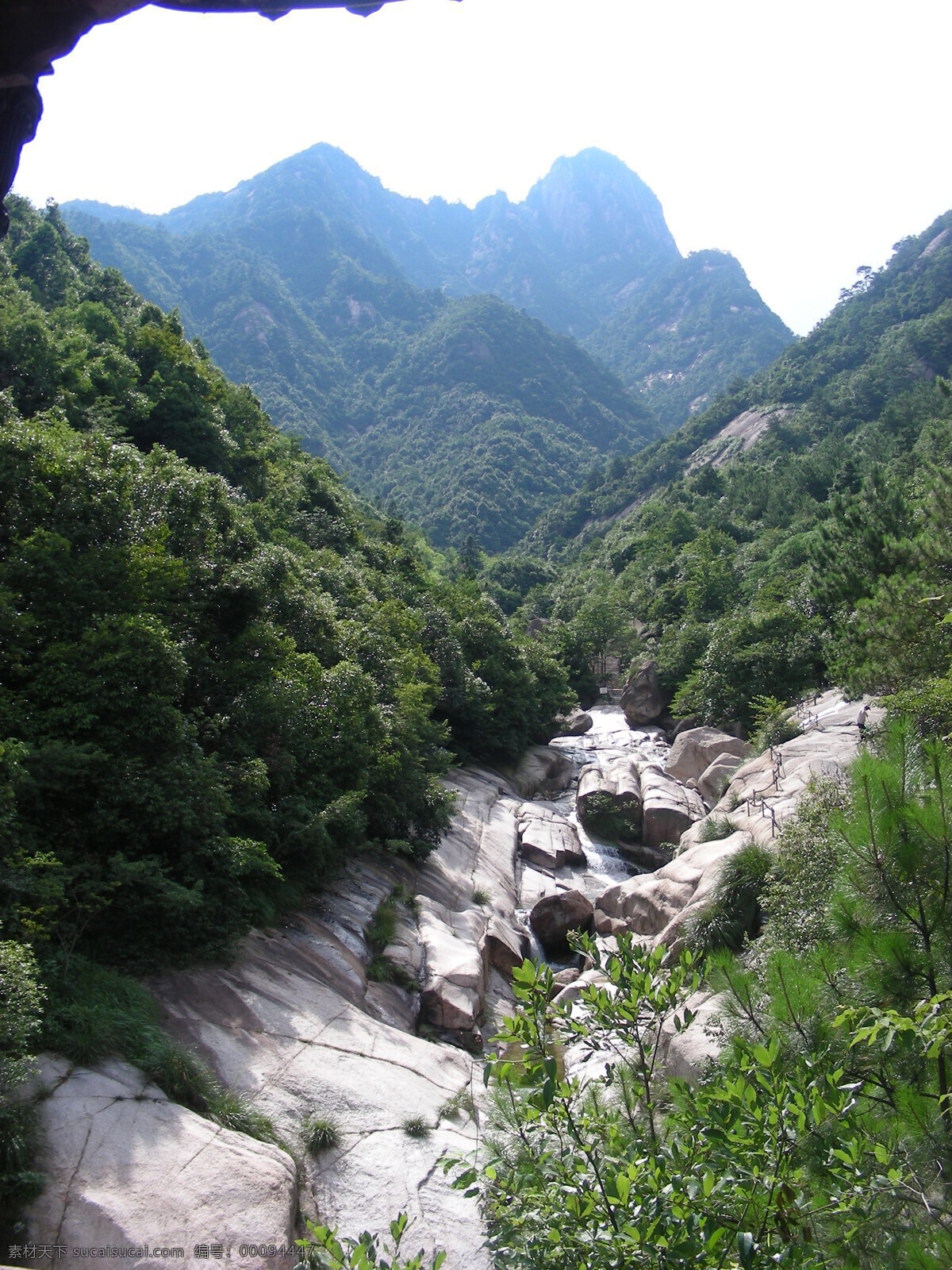 青山 峡谷 超大 风景 高清 山水风景 摄影图 唯美 自然 自然景观 家居装饰素材 山水风景画