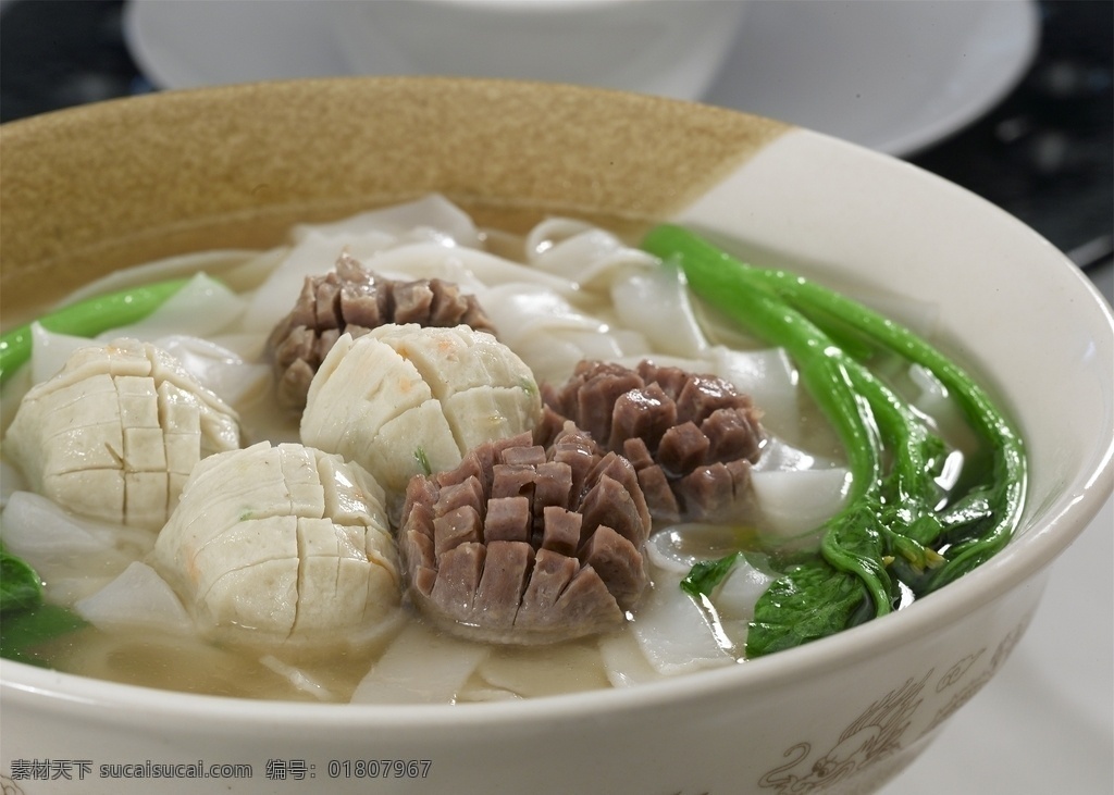 汤面图片 餐饮 美食 拼盘 肉丝 餐具 创意美食图片 传统美食 餐饮美食