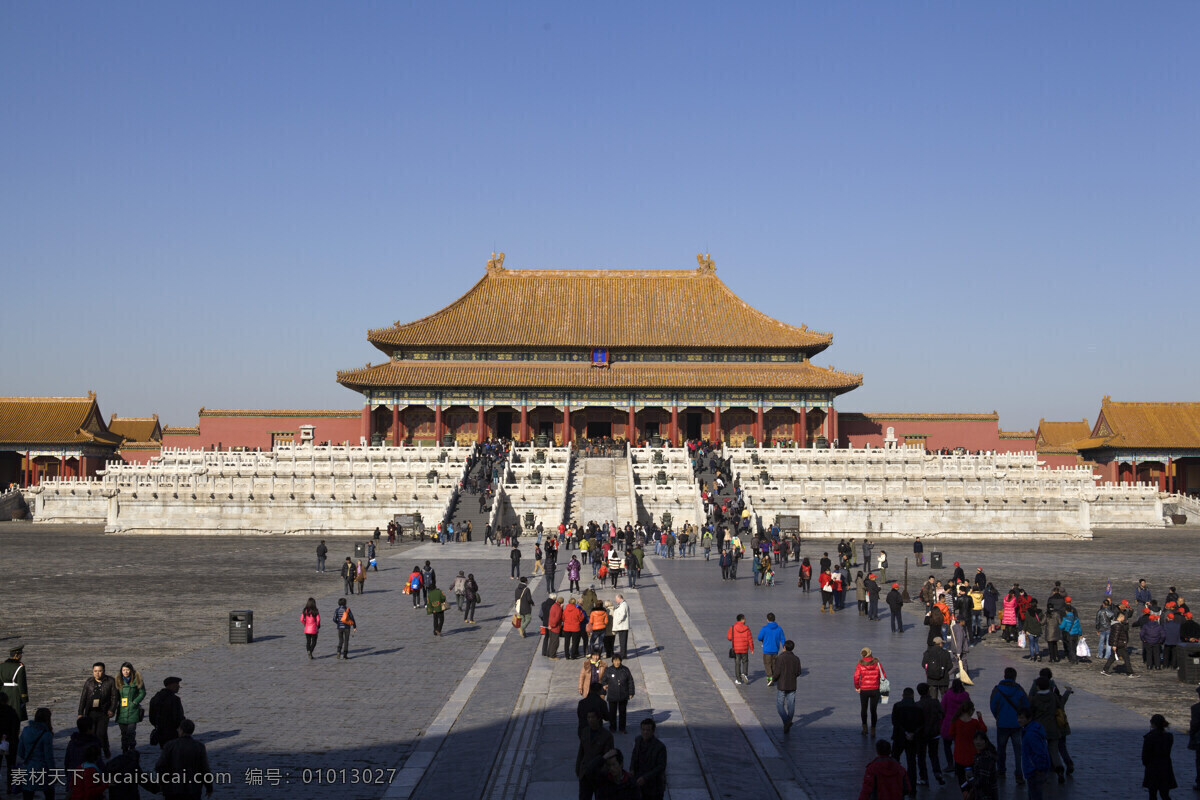 故宫太和殿 太和殿 故宫 故宫博物院 阶梯 蓝天 人群 游览 北京 古建筑 旅游 自助游 国内旅游 宫殿建筑 旅游摄影