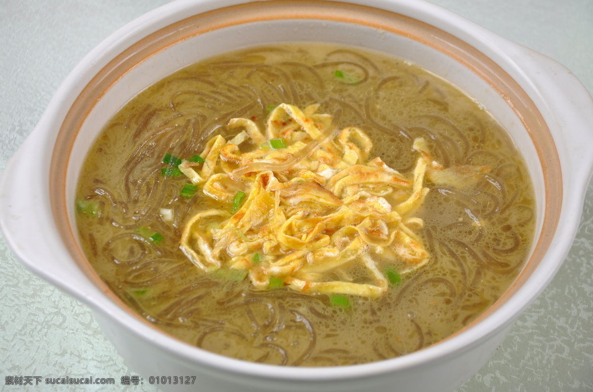 砂锅手工粉 粉 手工粉 砂锅 手工 白砂锅 美食 热菜 中餐 传统美食 餐饮美食