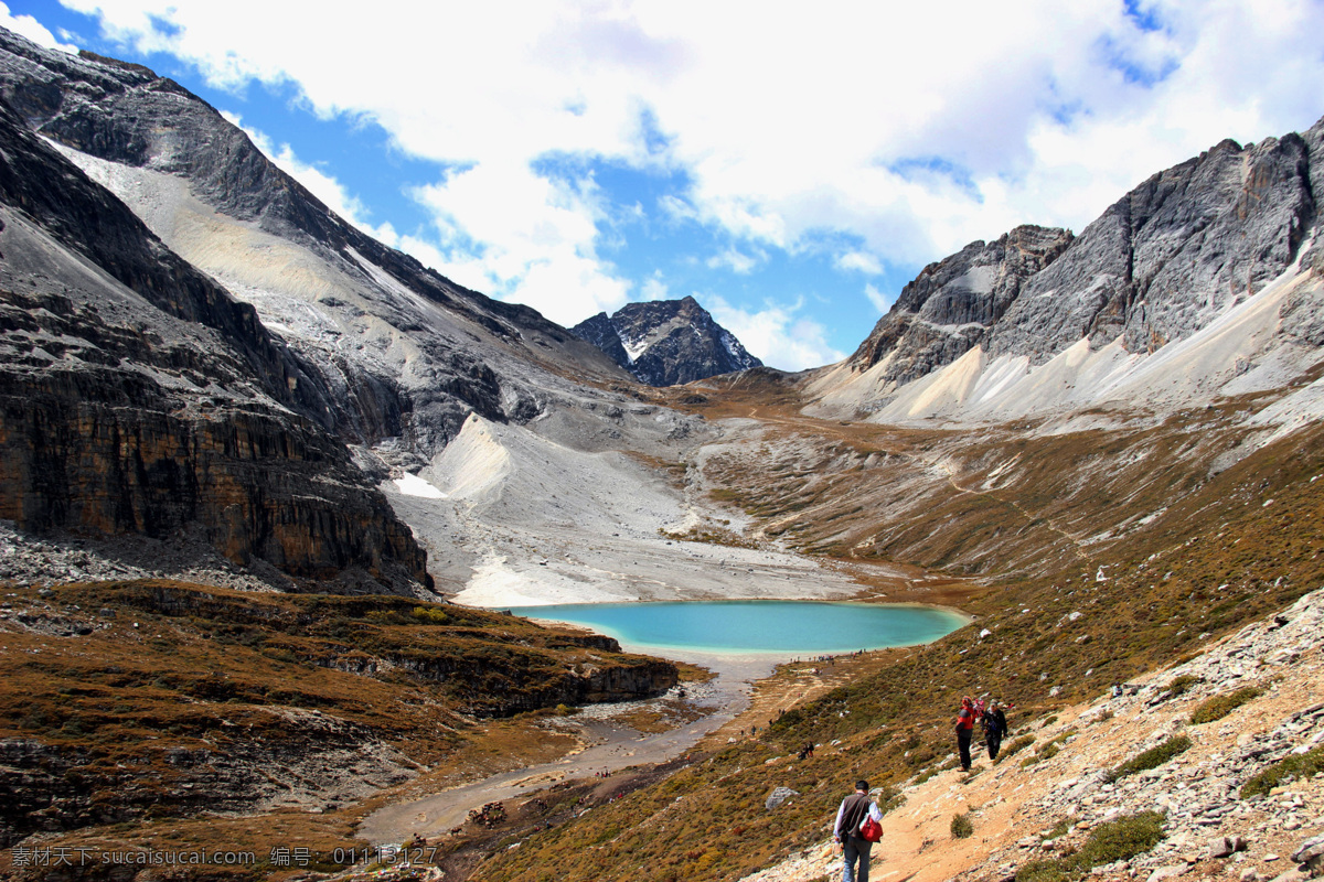 风景 高清 高原 国内旅游 露营 旅行 旅游 旅游摄影 稻城亚丁 牛奶 海 稻城 亚丁 自然 西藏 四川 牛奶海 徒步 psd源文件 餐饮素材