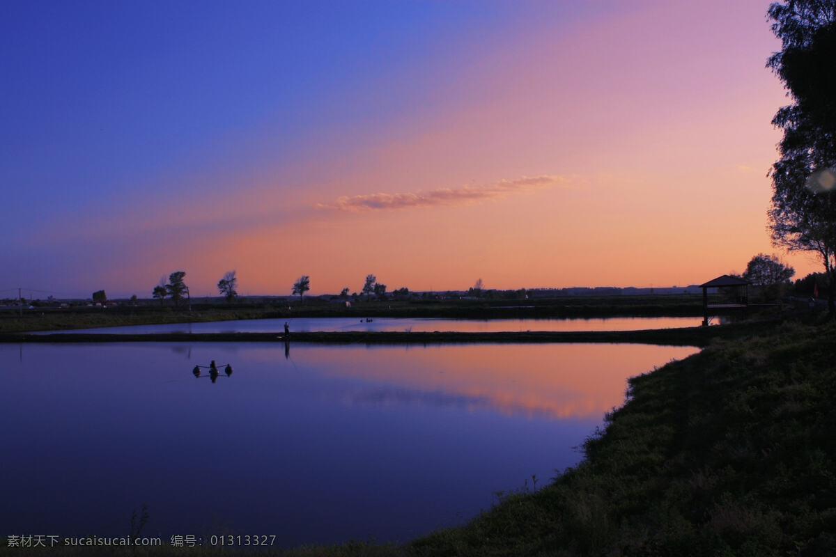 夕阳 余晖 湖面 落日 晚霞 天际