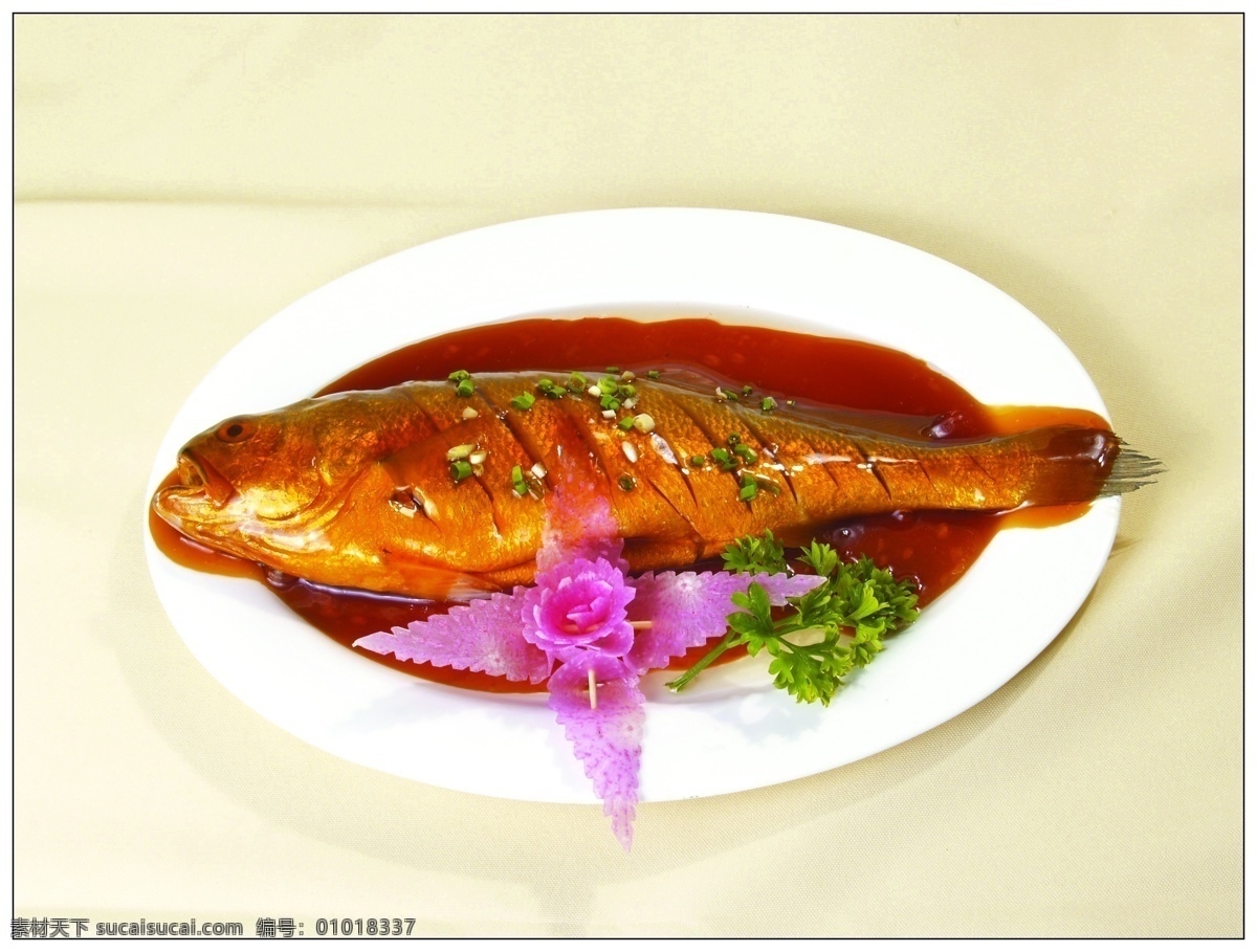 酱焖黄花鱼 酱焖黄花 酱焖 花鱼 酱焖黄 黄花鱼 美食 特色菜 菜 餐饮美食 传统美食