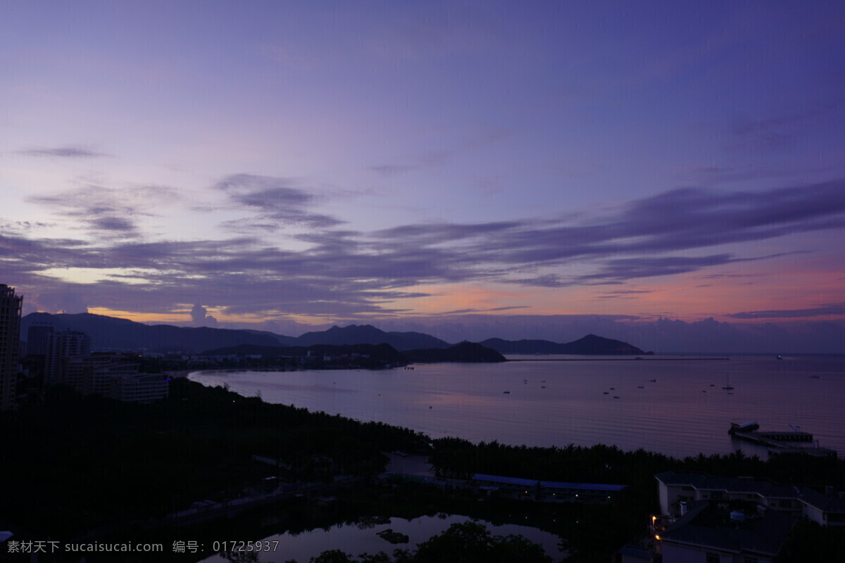 海边日出 山上 早上 海边 日出 蓝天 云彩 三亚 海南 海上日出 风景 自然景观 自然风景