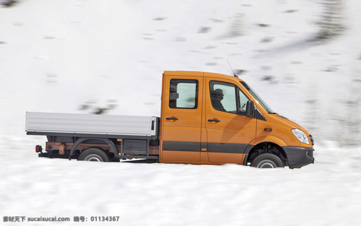 雪地 上 高档 货车 运输车 卡车 名车 车辆 汽车 交通工具 汽车图片 现代科技