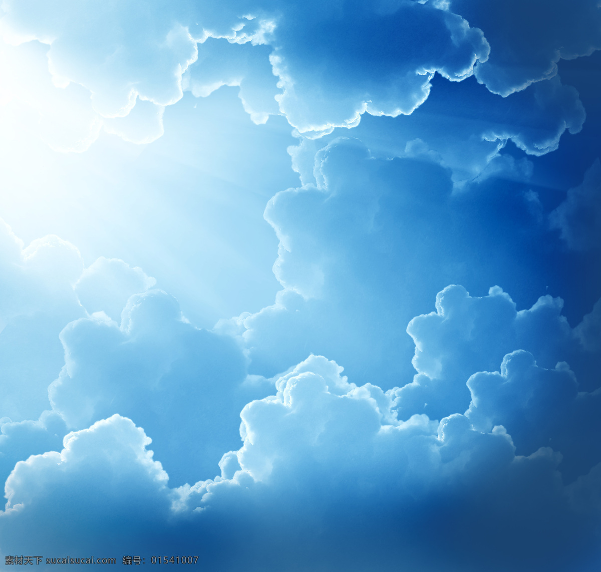 束 阳光 射 开 云 明亮 眼光 严密的白云 奇特 白云 形状 充满 希望 氛围 天空图片 风景图片