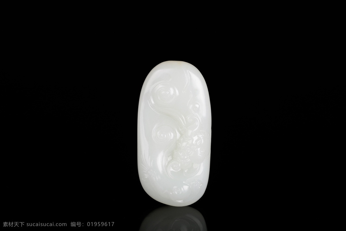 雕 和田玉 白玉 玉石 玉雕 玉 玉器 和田玉器 巧雕 石雕 古董 艺术 价值 宝贝 摆件 玉觥 小摆件 古玩 饰品摆件 家居生活 传统文化 文 化艺术 艺术品 收藏 生活百科 照片 文化艺术