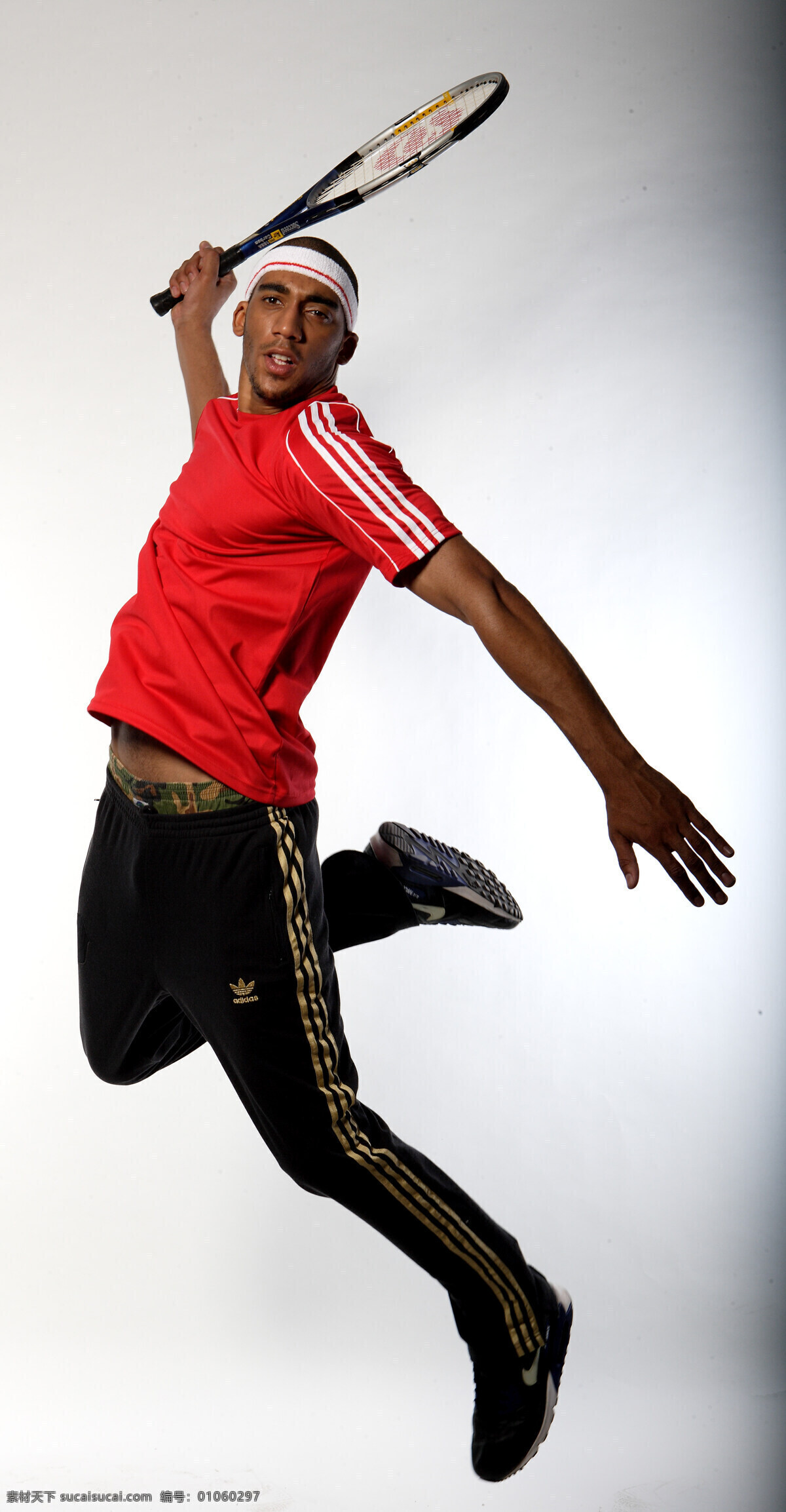 网球 运动服装 黑人 运动 防守 强壮 球服 红色 黑酷 活力 服装 运动活力 男性男人 人物图库