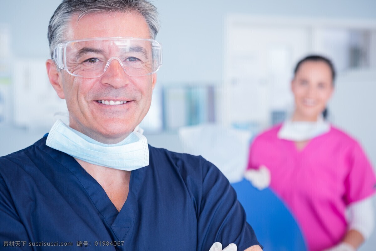 戴 眼罩 医生 牙医 牙齿 牙科 口腔医疗 牙齿医疗 医疗科技 生活人物 医疗护理 现代科技