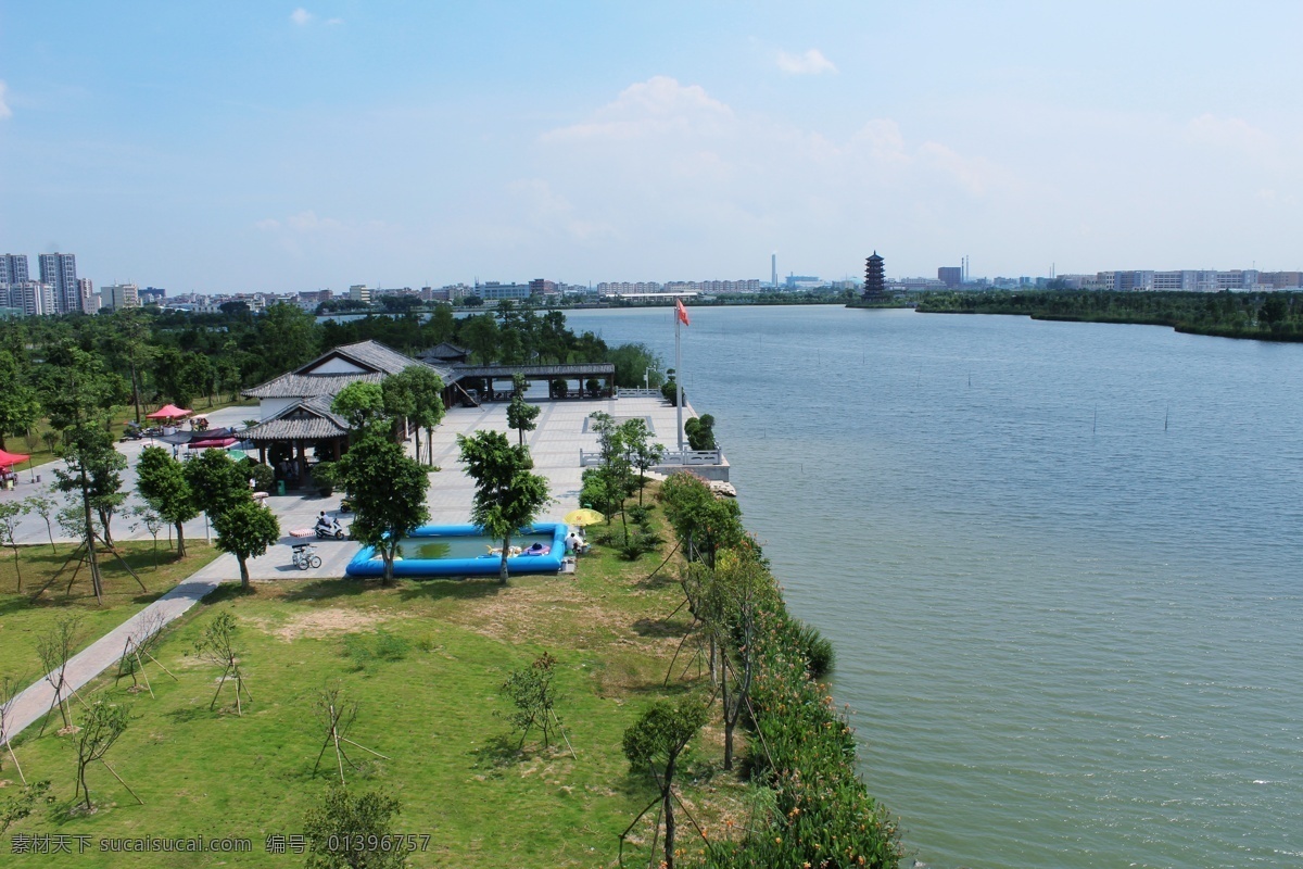 东莞 华阳 湖 湿地 公园 华阳湖 湿地公园 湖水 树林 建筑园林 建筑摄影 青色 天蓝色