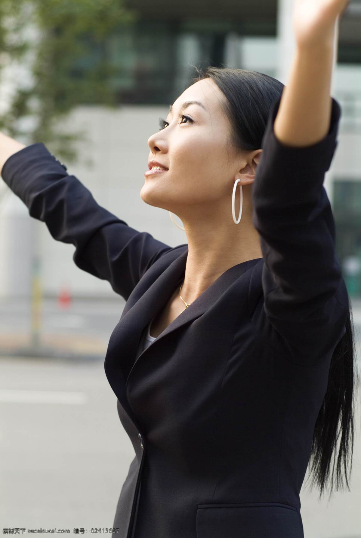 商务 白领 美女图片 商业活力 商业人物 职业人物 办公 职场 职业女性 美女 商务美女 自信 成功女士 商务人士 人物图片