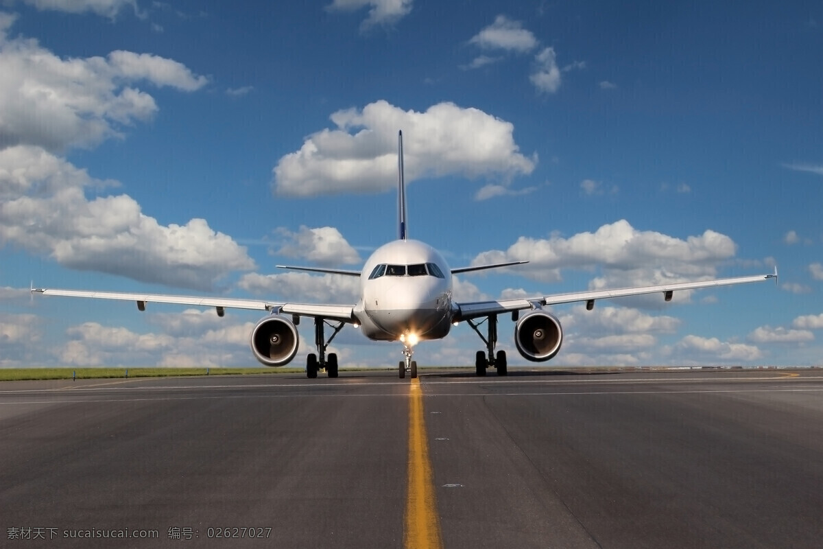 机场 里 飞机 机场里的飞机 客机 航天飞机 航空飞机 交通工具 飞机图片 现代科技