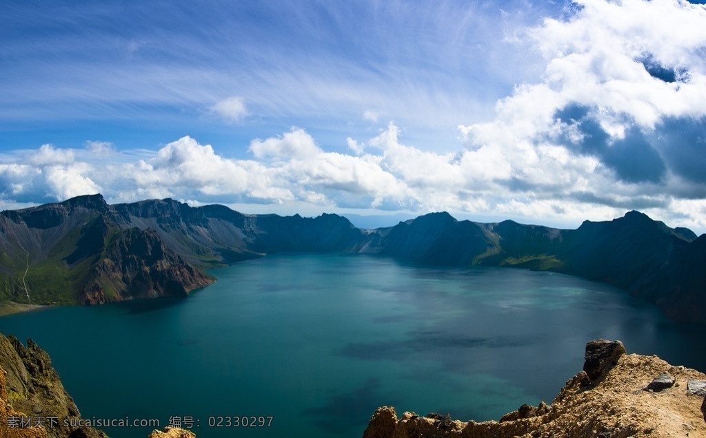 天池风景 长白山 火山 东北风光 水 高山风光 云 边境 旅游 吉林风光 火山湖 婚纱外景 风景名胜 自然景观