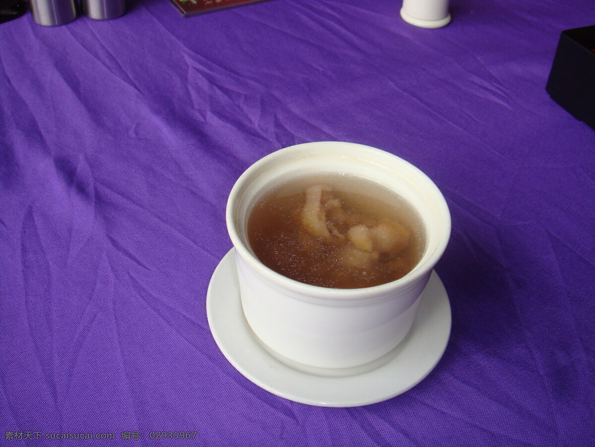 例汤 营养乳鸽汤 传统美食 餐饮美食