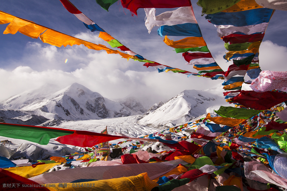 阿尼玛卿雪山 雪山 大山 上方 青藏高原 西藏美景 雪域高原 自然景观 山水风景