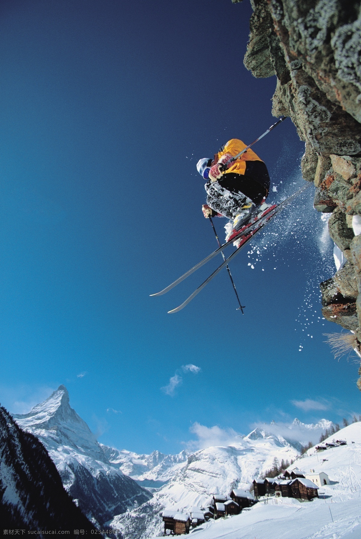 腾空 飞跃 滑雪 运动员 冬天 雪地运动 划雪运动 极限运动 体育项目 腾空飞跃 下滑 速度 运动图片 生活百科 雪山 美丽 雪景 风景 摄影图片 高清图片 滑雪图片