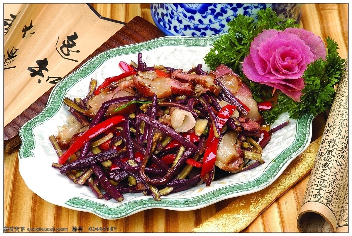 蕨菜炒腊肉 蕨菜炒腊 美食摄影 传统菜 家常菜 传统美食 菜 餐饮美食