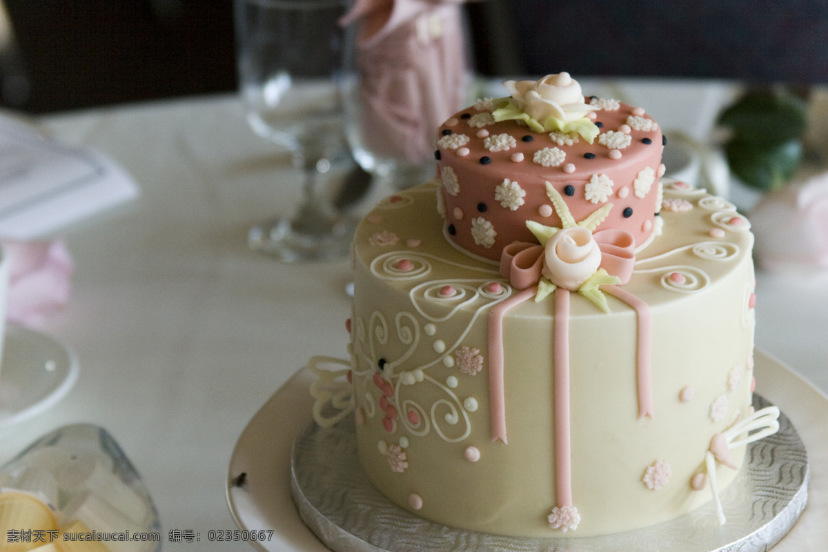 结婚蛋糕 生日蛋糕 蛋糕 婚礼蛋糕 礼品蛋糕 点心 精致 奶油蛋糕 创意蛋糕 造型蛋糕 美味蛋糕 巧克力蛋糕 美味 精致蛋糕 甜点 高档蛋糕 西餐美食 餐饮美食
