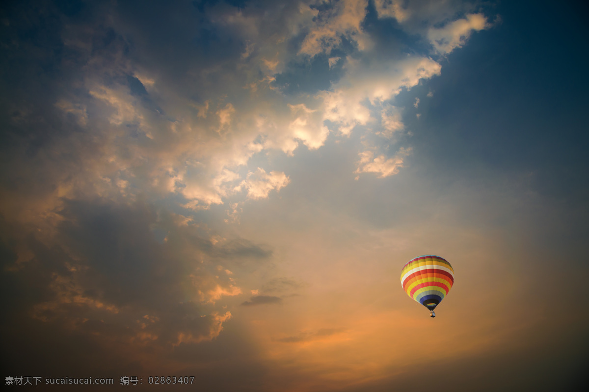 天空 下 彩色 热气球 空中热气球 旅行 轻气球 自然风景 其他类别 生活百科 灰色