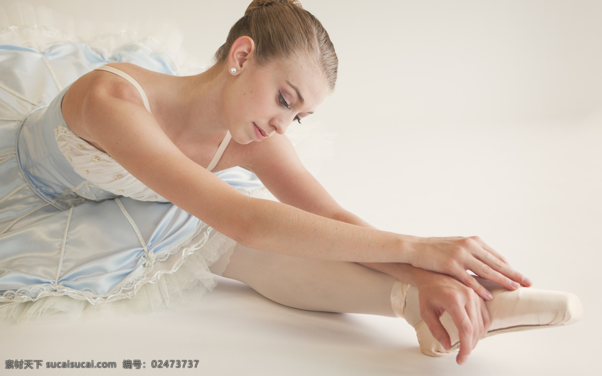芭蕾舞 短裙 舞裙 舞蹈 舞女 美女 唯美 跳舞 壁纸 人物图库 人物摄影