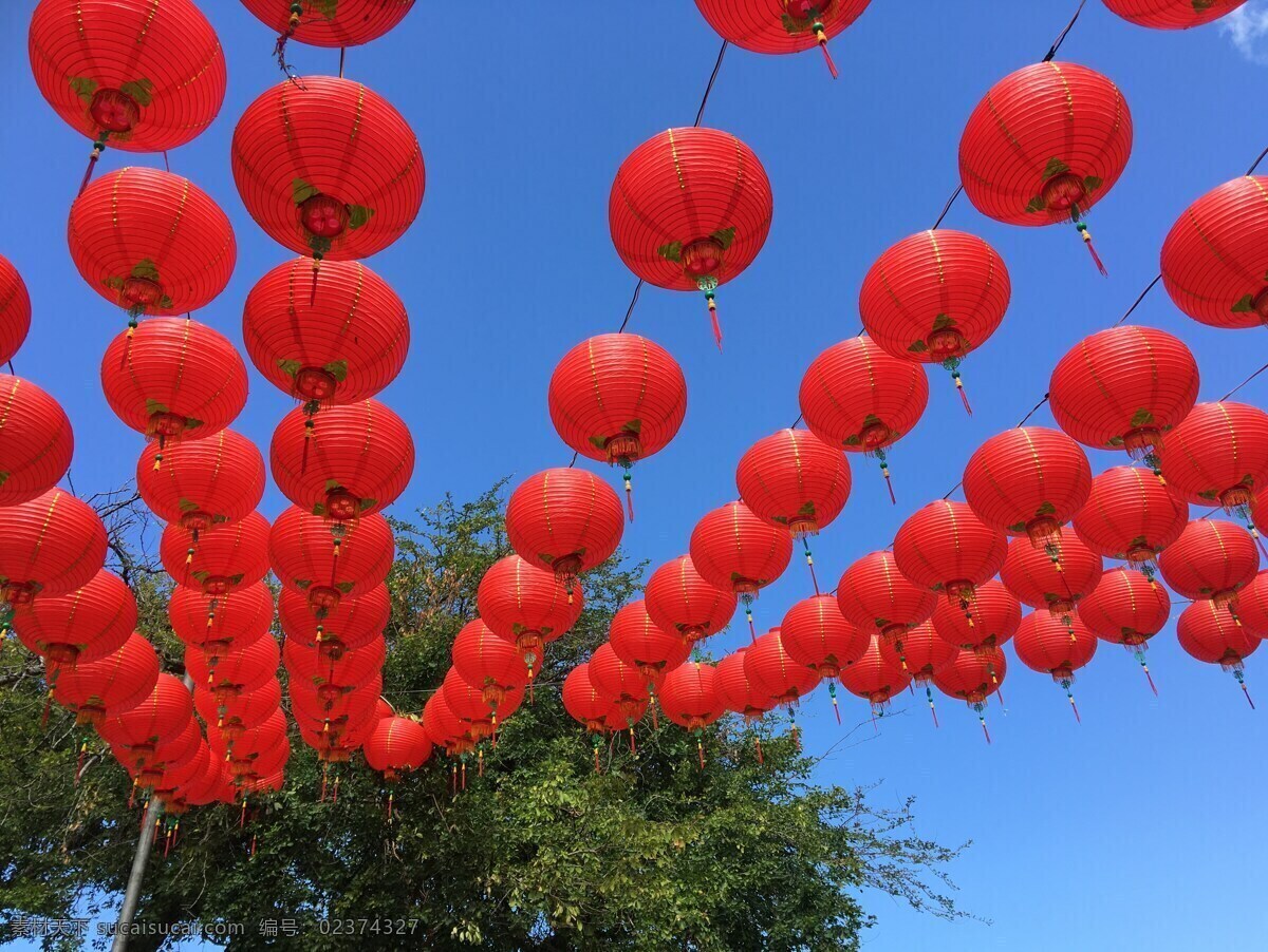 红灯笼高挂 灯笼 红灯笼 大红灯笼 节日灯笼 红色灯笼 手工灯笼 工艺品 手工品 传统工艺 文化艺术 节日素材 生活百科 生活素材