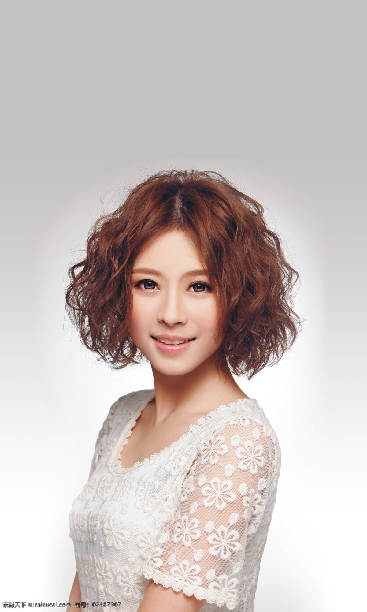 发型 秀发 卷发 短发 美女发型 2013 年 最新 发型模特 女发型 模特 女性妇女 人物 美女 时尚短发 女性女人 人物图库