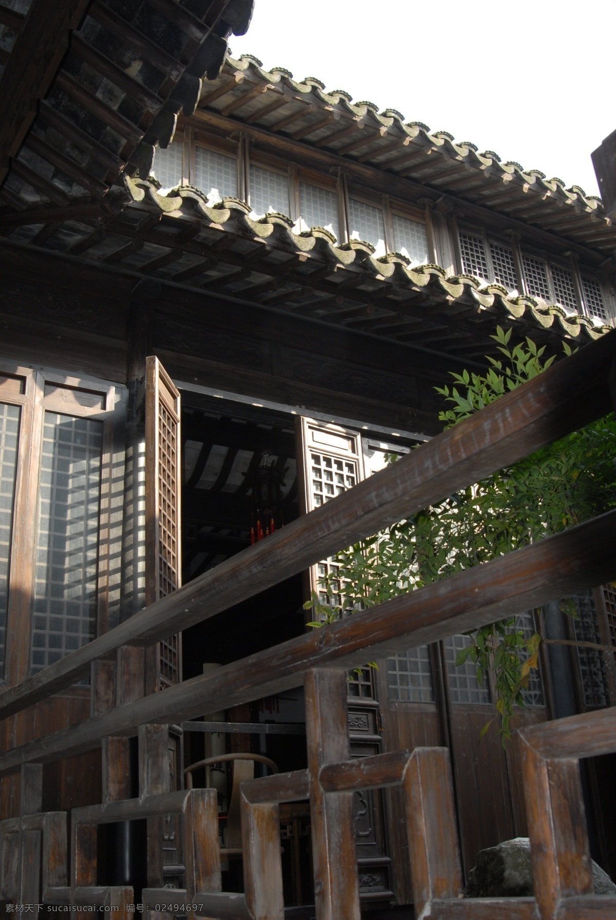 苏州 明月 湾 古村 落 建筑 苏州明月湾 古村落建筑 江南古建筑 走廊栏杆 窗户 天井 天空 园林建筑 建筑园林