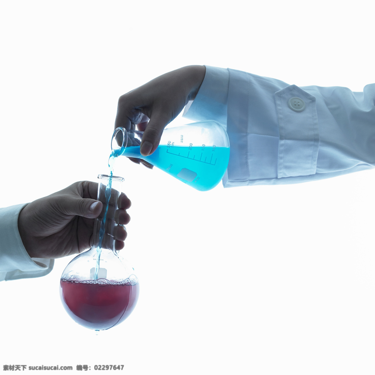 科学实验 科学研究 试管 现代科技 医疗护理 试管实验 生物实验 量杯 量杯刻度 玻璃试管 彩色试管 手拿试管 彩色液体 蓝色液体 化学反应 生物科学 生物研究 生物实验室 科学医疗 矢量图
