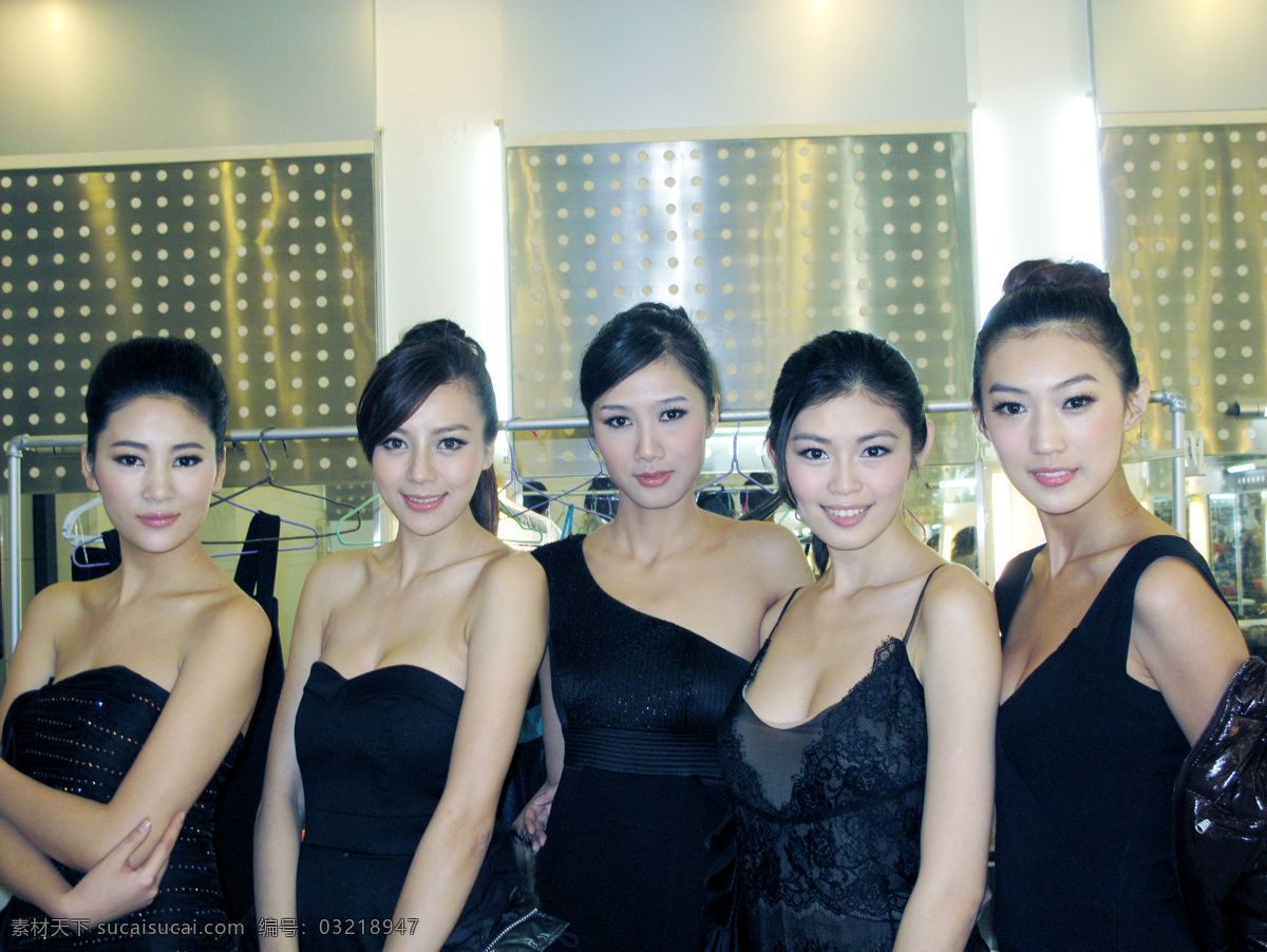周伟童 风韵佳人 妩媚天使 写真 模特 美女 演员 明星 圆润 人体摄影 唯美 少女 身材 曲线
