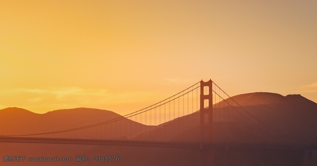 夕阳 下 金门大桥 纽约 美国 落日 远处 大桥 山峰 群山 日落 桥面 铁索 照片 旅游摄影 国外旅游