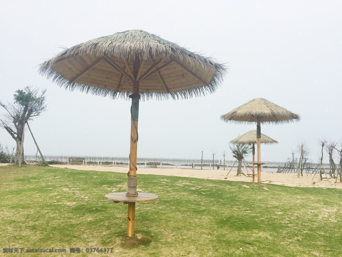 风景 自然风景 海边 草地 沙滩 亭子 草亭子 自然景观