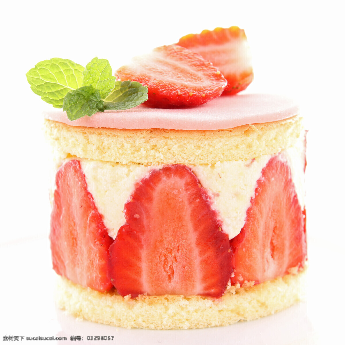 水果 草莓 蛋糕 草莓蛋糕 美味点心 甜点 果实 果子 新鲜水果 水果背景 水果图片 餐饮美食